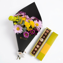 Ramo en Cono de San Vicentes Variados más Trufas Rapanui x8