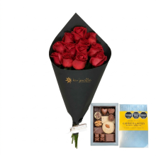 Ramo en Cono por 12 Rosas más Chocolates Surtidos Rapanui 250g