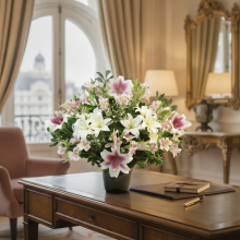 Exclusivo arreglo de Liliums, azucenas, liliums gigantes, Alstroemelias