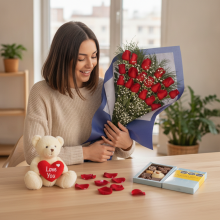 Ramo por 18 Rosas Mas Peluche Oso y Bombones