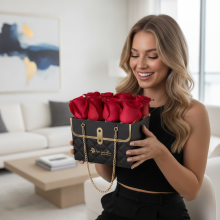 Cartera Luxury Negra con 8 Rosas