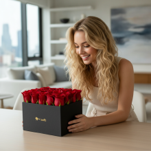 24 Rosas en Fina Caja Tu Jardin