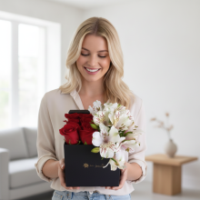 Caja con 6 Rosas Mas Alstroemerias