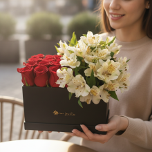 Caja con 15 Rosas Mas Alstroemerias