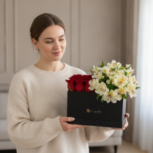 Caja con 15 Rosas Mas Alstroemerias
