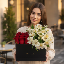 Caja con 15 Rosas Mas Alstroemerias