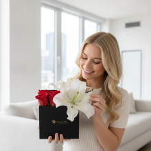 6 Rosas mas Liliums en Fina Caja Tu Jardin