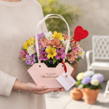 Cartera Rosa de Alstroemerias